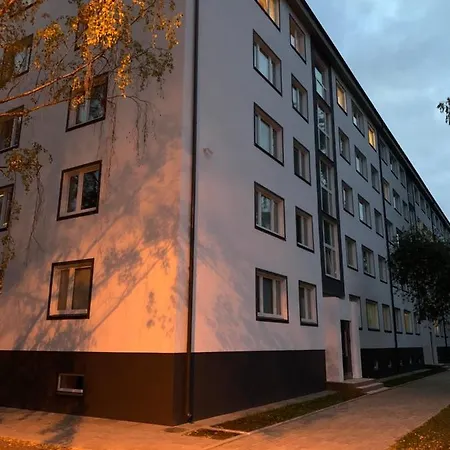 Uus 13b, Beautiful 3-bedroom - 3 Big Beds Apartment *